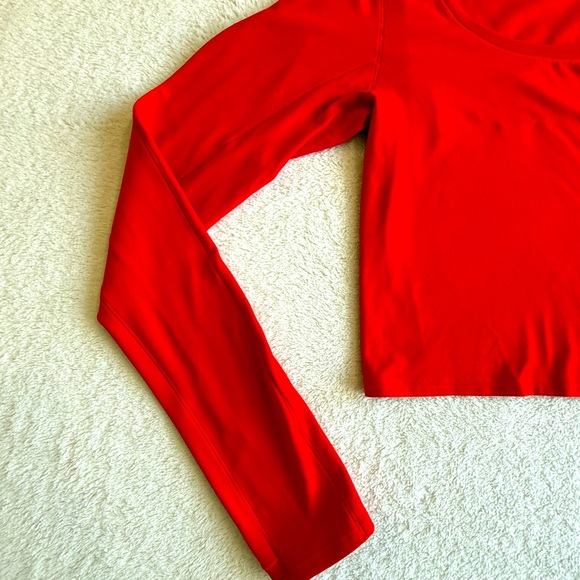 Athleta Crop Top Red Size M Bodycon Scoop Neck Long Sleeve - Picture 4 of 11
